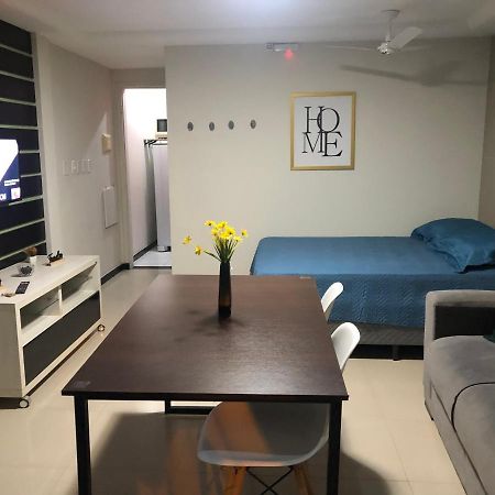 Flat Aju - Um Jeitinho Especial De Se Hospedar Em Aracaju. Uma Verdadeira Suite Master Todo Mobiliado No Capricho So Para Voce. Екстериор снимка